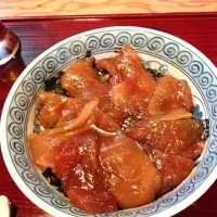 Snapdishの料理写真:マグロの漬け丼|agehaさん