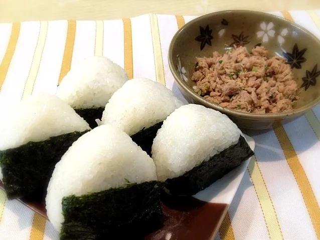 サンジのシーチキンおにぎり|うっちーさん