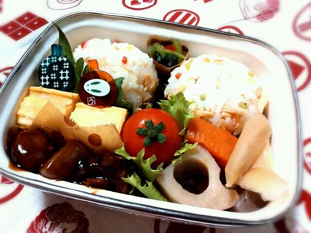 Snapdishの料理写真:カラフルおむすびのお弁当|Akoさん