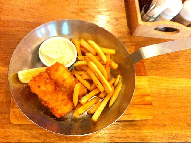 Famous fish and chips|Jorge Bernal Márquezさん