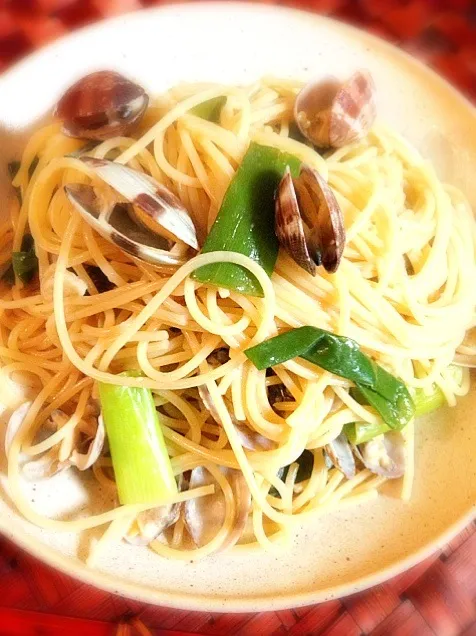 Pasta with clams & green onion🌱あさりのネギのパスタ by chef hubby|🌈Ami🍻さん