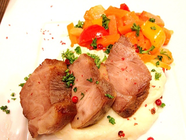 塩豚肉のコンフィ