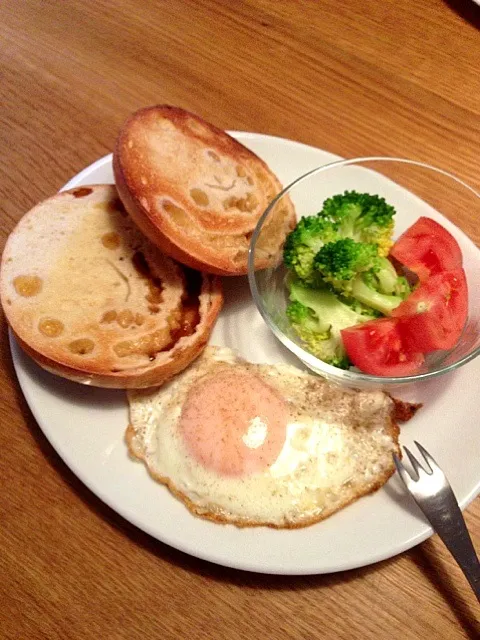 朝食メープルベーグル|イクミンさん