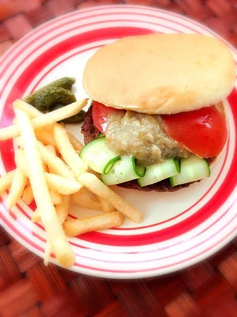 extra vegetables hamburger🍔お野菜追加でベジーマック♪|🌈Ami🍻さん