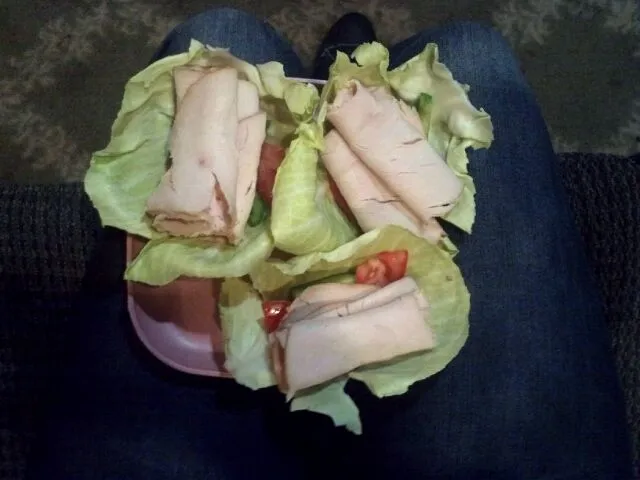 Snapdishの料理写真:turkey cabbage wraps|laura kimesさん