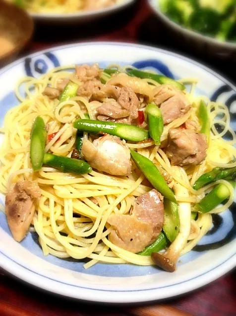 鶏肉とアスパラのペペロンチーノ|ともえさん