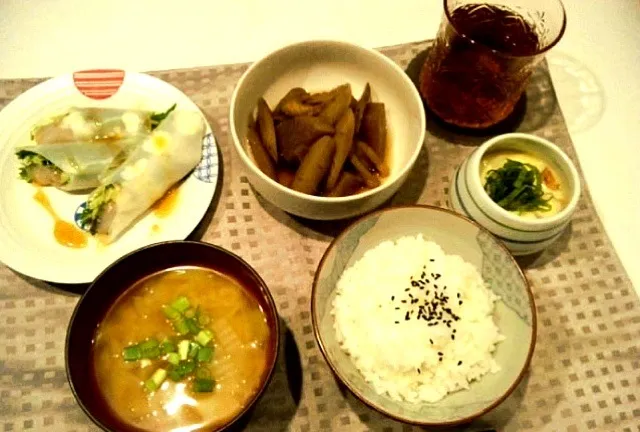 Snapdishの料理写真:海老の生春巻き＆鶏牛蒡の煮物＆茶碗蒸し|じゅりさん