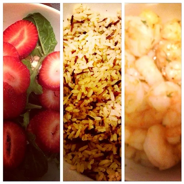 Coconut curry shrimp, wild rice, green salad with strawberries|Elisaさん