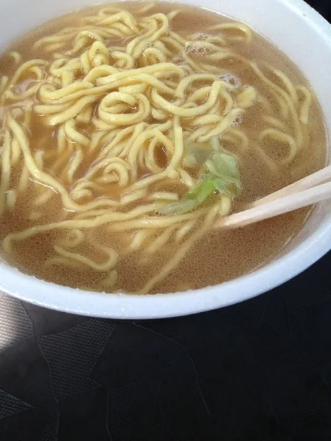 日清DEEPSTYLEデカ王 超大盛麺 絶濃ベジ豚骨醤油|中華蕎麦 銀時さん