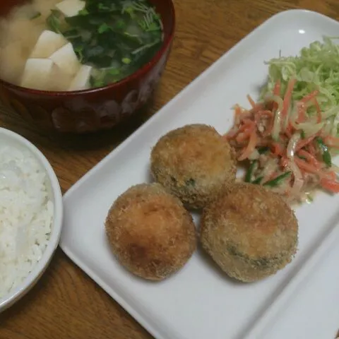 コロッケ定食ー！|サトヨさん