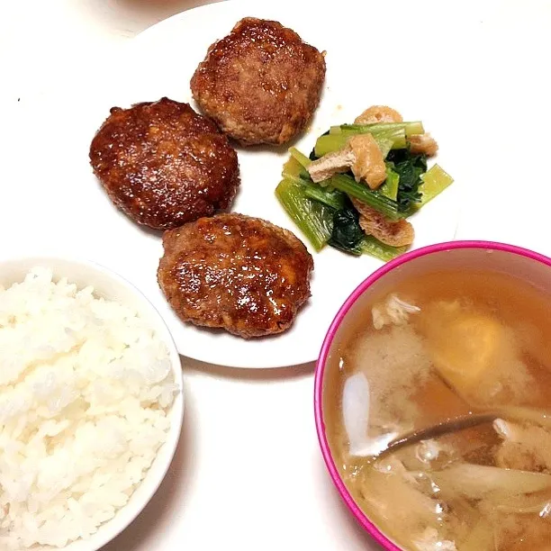 Snapdishの料理写真:豆腐ハンバーグ＆小松菜と油揚げの煮浸し＆ミョウガの味噌汁|Bet2yさん