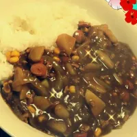 Snapdishの料理写真:野菜は少なく細かく、お子様カレー♪|youさん