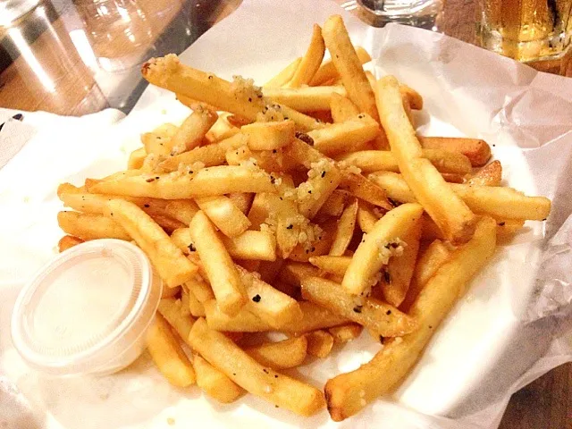 Garlic truffle fries|prissyさん