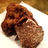 Snapdishの料理写真:White winter truffle from Umbria|Martin Pragueさん