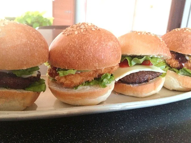 Snapdishの料理写真:照り焼きバーガー、チキンカツバーガー|masakoさん