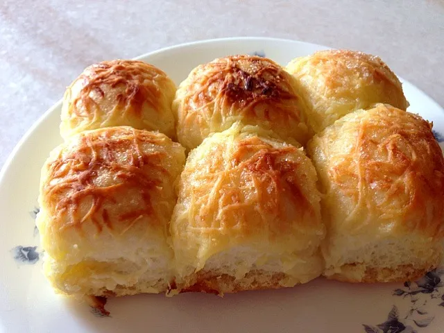 Melted cheese buns|laraineさん