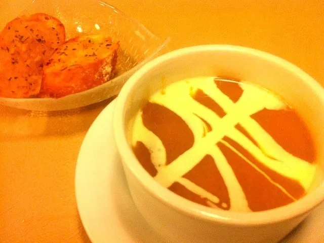 Lobster soup & garlic bread|skyblueさん