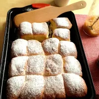 Typical Czech bun with apple and cottage cheese filling:)|Martin Pragueさん