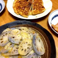 Snapdishの料理写真:蓮根チーズ焼き、キャベツオムレツ|やすこさん