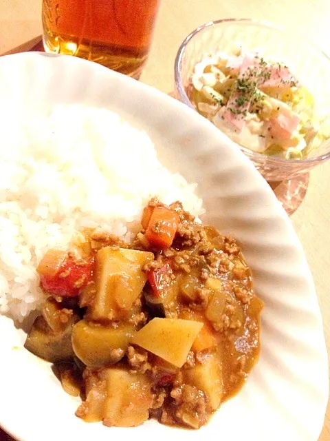 お野菜たっぷりのひき肉のカレー&春キャベツとハムのマスタードマヨサラダ|えりちんさん