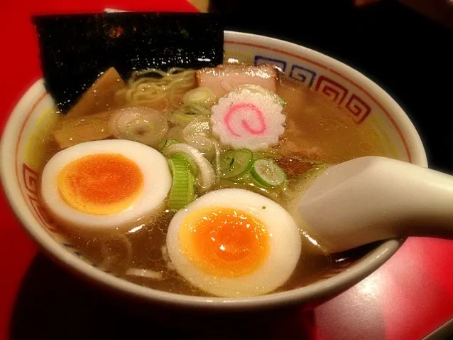 潮玉ラーメン🍜|しろくまさん