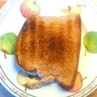 Wholemeal toast|Imogen Barrettさん