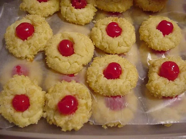 Cherry Cornflakes Cookies|Mrs BNazさん