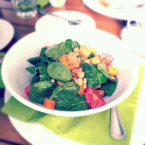 Snapdishの料理写真:Spinach salad|genさん