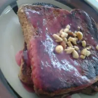 Chocolate Hazelnuts French Toast with Strawberry Banana syrup|eric sarabiaさん