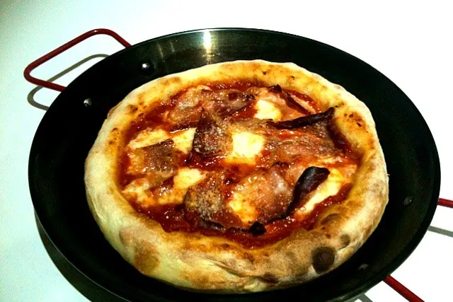 Snapdishの料理写真:今週のピッツァ Pizza con prosciutto crudo|小鍋 (pentolina)さん