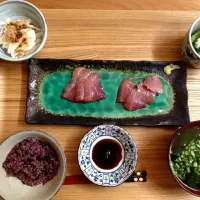 カツオ刺身、長芋、菜の花パルメザンチーズソテー|むっちーさん