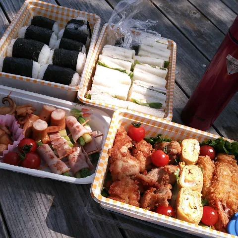 Snapdishの料理写真:❃❀❁✿✾お花見弁当❃❀❁✿✾|haruka*さん