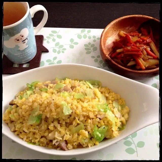 レタス炒飯と人参じゃがいもきんぴら|かぴこさん