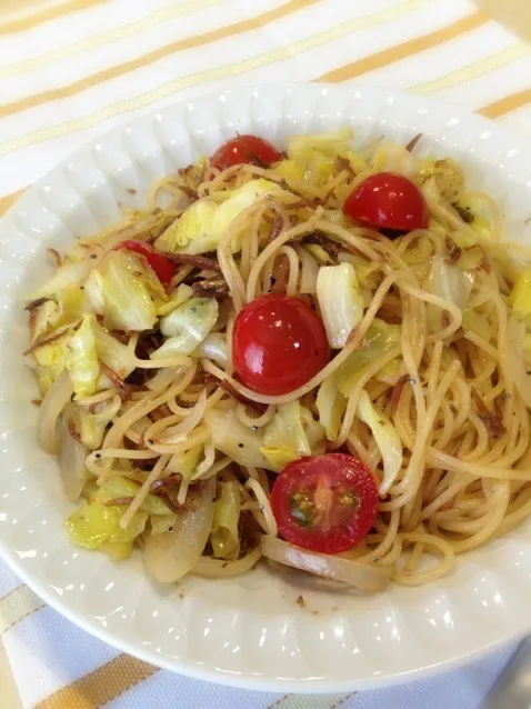 春キャベツといかなごのくぎ煮のパスタ|うっちーさん