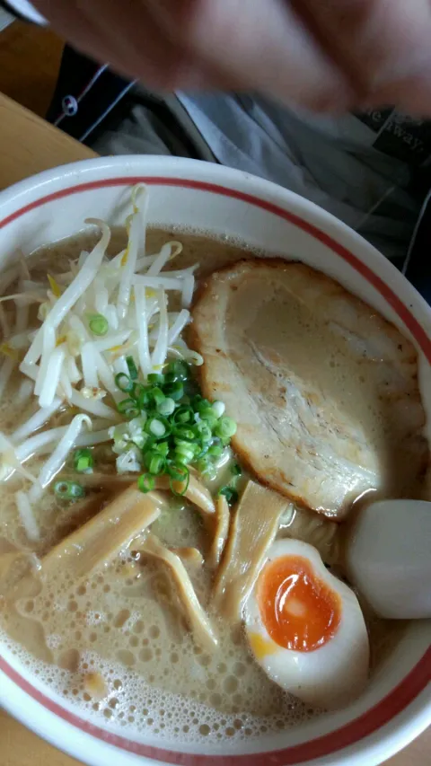 豚骨醤油ラーメン|みじゅさん