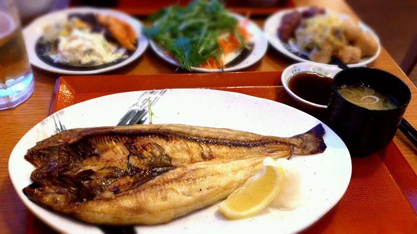 ホッケ開き定食|プチテンよすさん