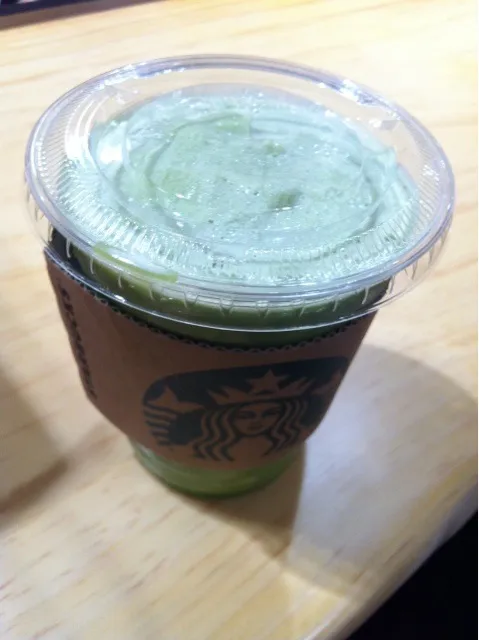 Green tea  Frappuccino|Lesley Kimさん