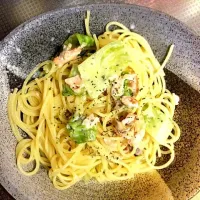 Snapdishの料理写真:サーモンとキャベツのクリームパスタ|なかざとみきさん