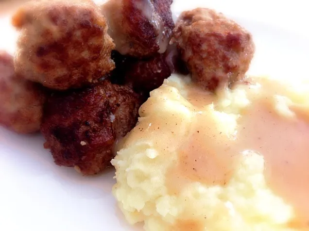 Meat Balls with Mashed Potatoes|Patrikさん