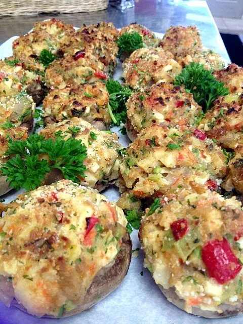 Snapdishの料理写真:Vegan "lobster" Stuffed Mushrooms|erinさん