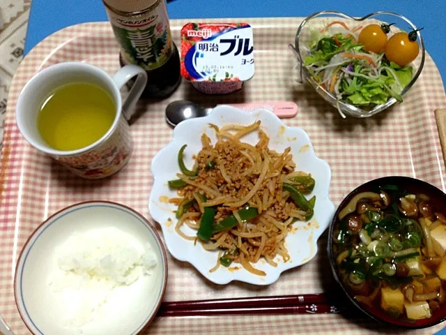 もやしとピーマンのナポリタン風/豆腐となめこのお吸い物/サラダ|みほりん.さん