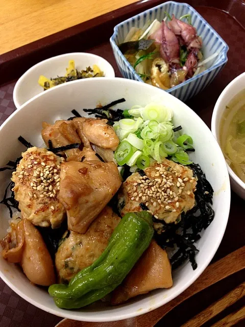 Snapdishの料理写真:焼き鳥つくね丼|Yumie Hironakaさん