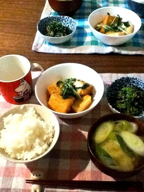 Snapdishの料理写真:厚揚げと水菜の煮物とほうれん草の胡麻和え|yuffy.pecorenoさん