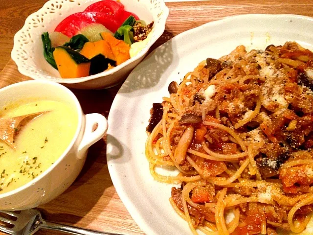 ミートソースパスタ＆ささみコーンスープ＆蒸し野菜|naoさん