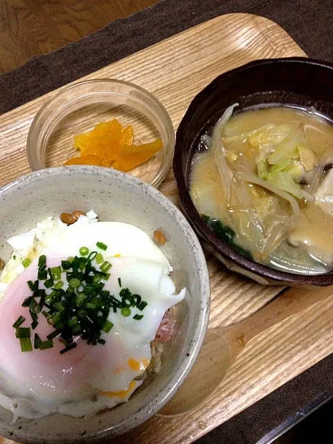 生ハム納豆卵丼&お味噌汁☆|くうさん