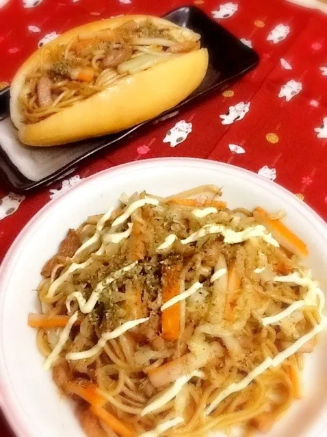 焼きそばパン＆焼きそば꒰ ♡´∀`♡ ꒱|さとう かおりさん