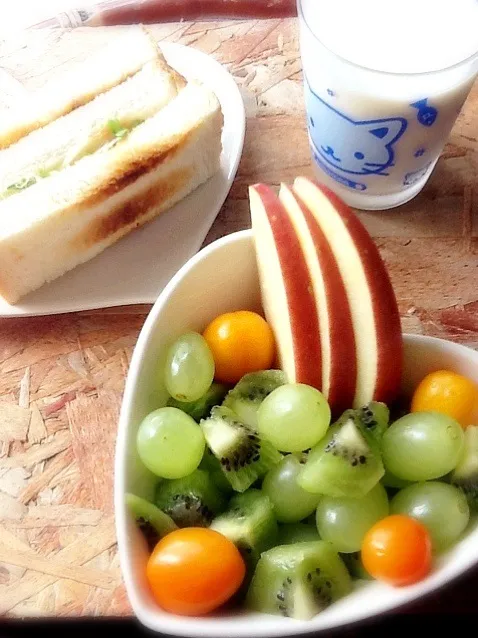 Snapdishの料理写真:(ฅ'ω'ฅ)♪モーニングプレート🍎|さとう かおりさん