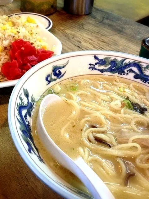 とんこつラーメン♪|tku🍅🍝🍜🍝🍜🍝🍅さん