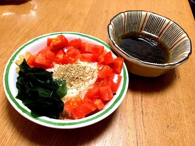 トマトそうめん胡麻盛り|狸さん