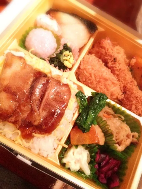 まい泉のお弁当|水野愛日(ミズノマナビ)さん